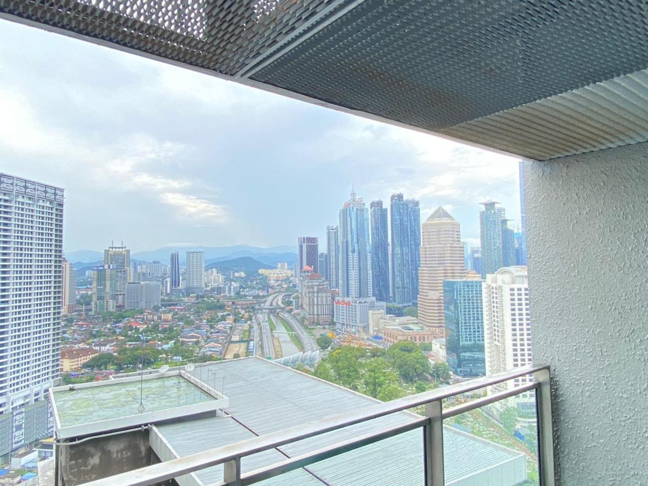 Mercu Summer Suites Klcc By Ab Kuala Lumpur Exterior foto